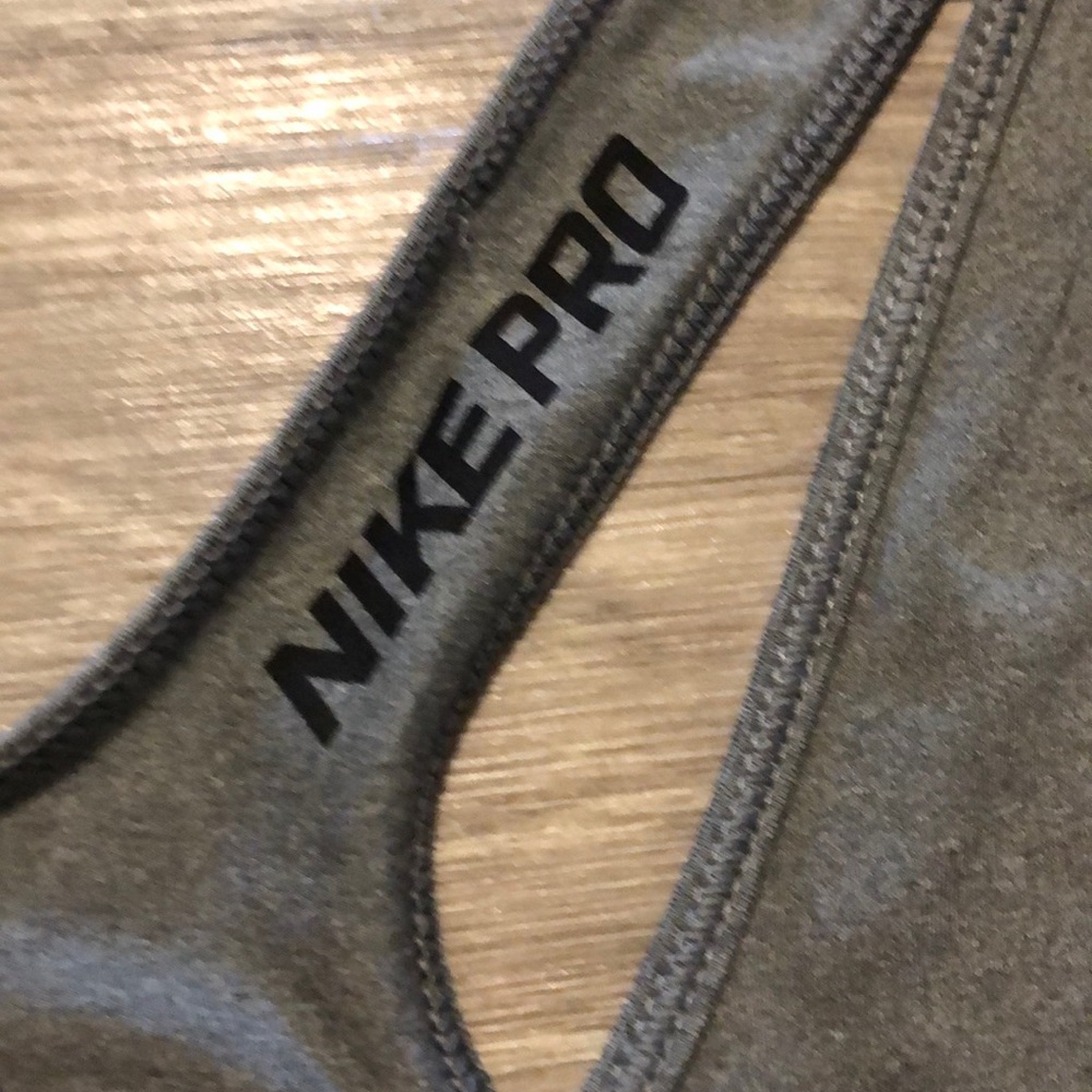 Nike Pro Razorback Tank - Picture 3 of 5